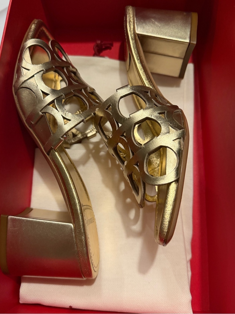 FERRAGAMO Gancini Erne 55 Metallic Gold Laser Cut Leather Slide Sandals 8 - Picture 10 of 11